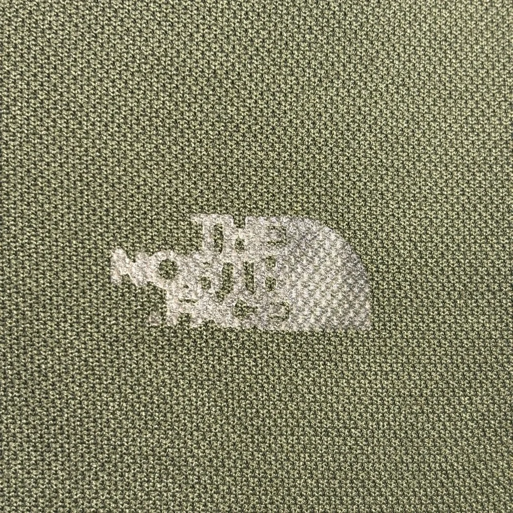 The North Face Green Quarter-Zip Pullover‎
